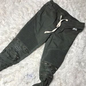 DARK GREEN URBAN PANTS!!